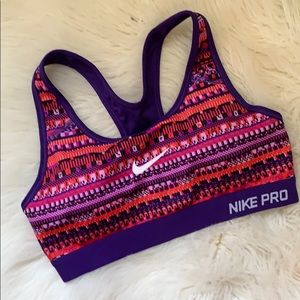 nike pro sports bra